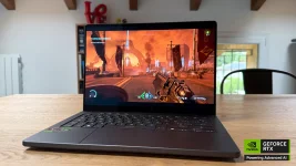 ASUS ROG Zephyrus G14 2025-2.webp