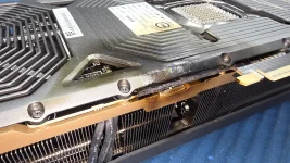 Battlefield 6 oynarken GeForce RTX 5090 ekran kartı alev aldı.webp