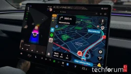 tesla-carplay-gecikme-nedeni-ios-26-1.webp