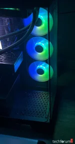 Bilgisayar camı ekran boşluğu normal mi.webp