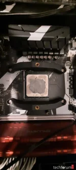 işlemcisoğutucu montajı yapıyorumm.webp