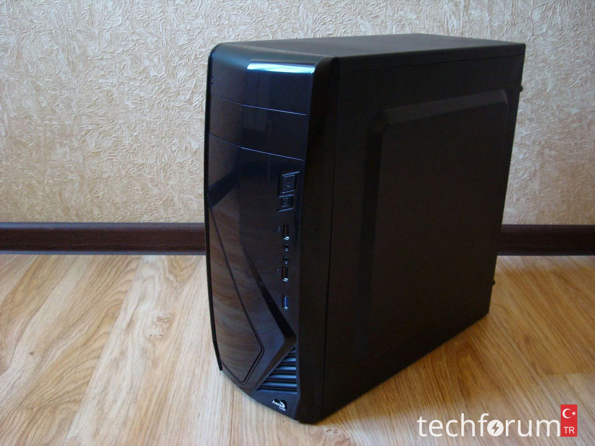 Clair Obscur Expedition 33 oyununu en az orta ayarlarda oynamak için.webp