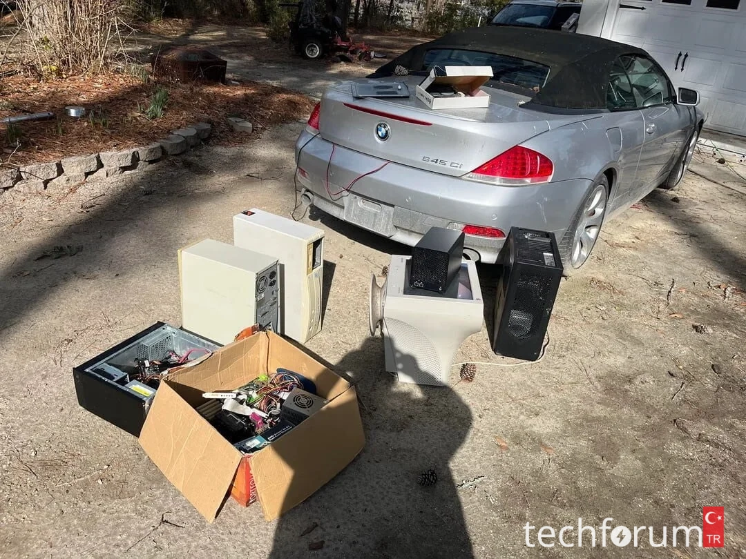 Çöp kutularını karıştırarak tek milyon dolar kıymetinde donanım topladı (1).webp