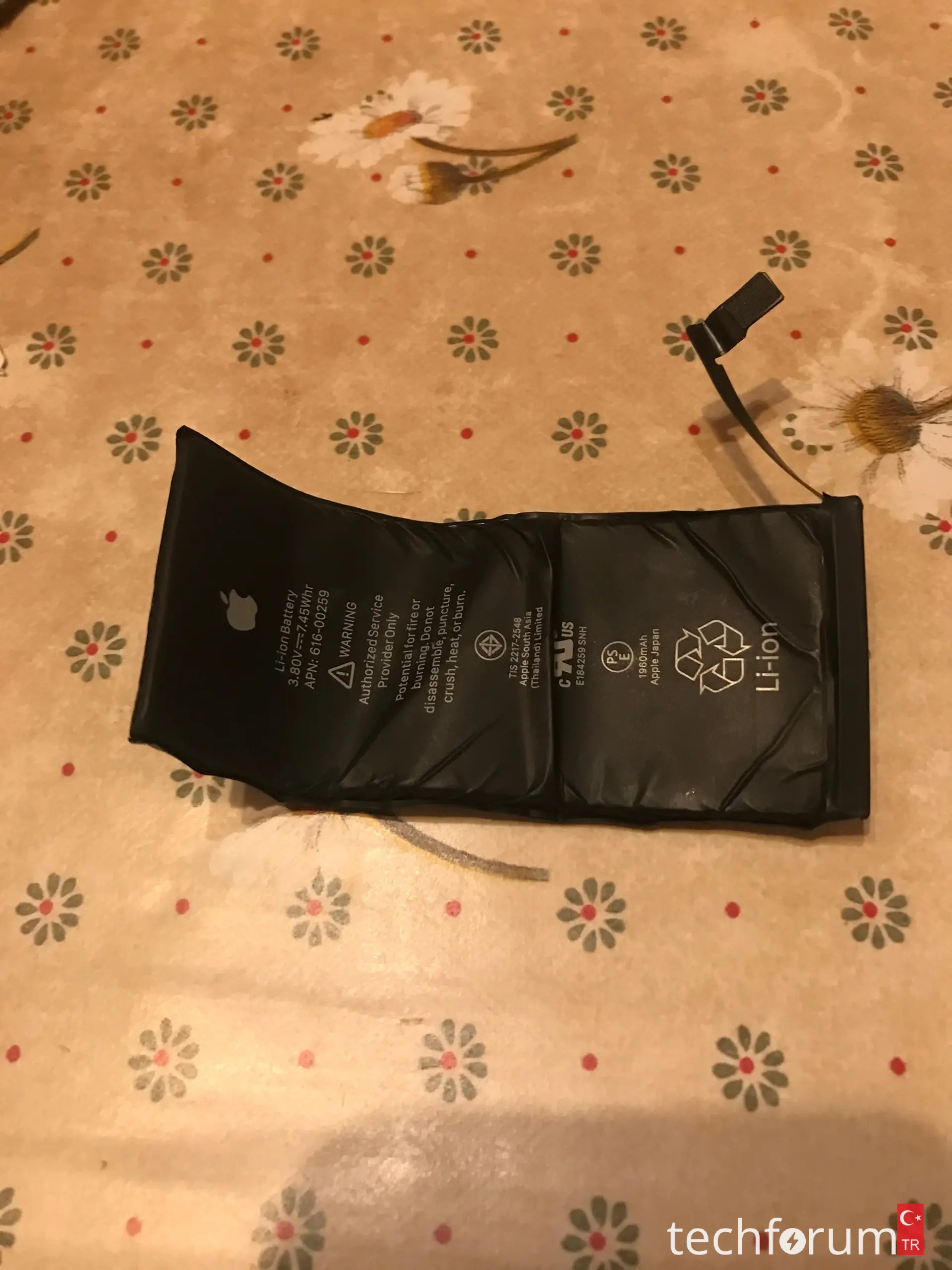 iPhone pilini yeniden takarsam patlayabilir mi.webp