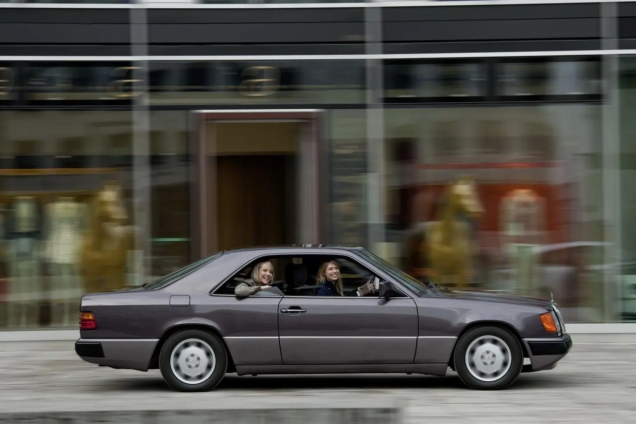 Modern klasikler Mercedes-Benz 124 serisinin Coupé'leri TechForumTR (3).webp