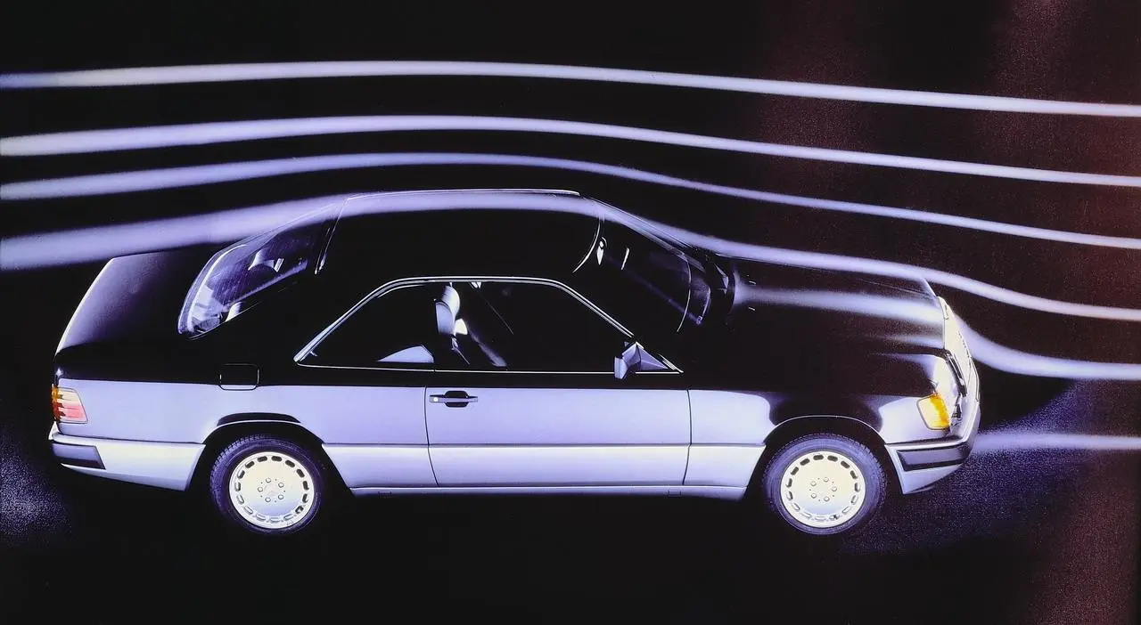 Modern klasikler Mercedes-Benz 124 serisinin Coupé'leri TechForumTR (4).webp