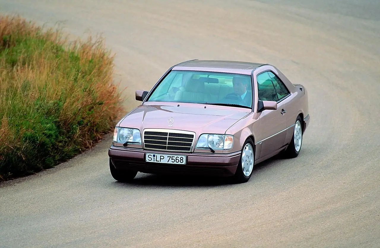 Modern klasikler Mercedes-Benz 124 serisinin Coupé'leri TechForumTR (8).webp