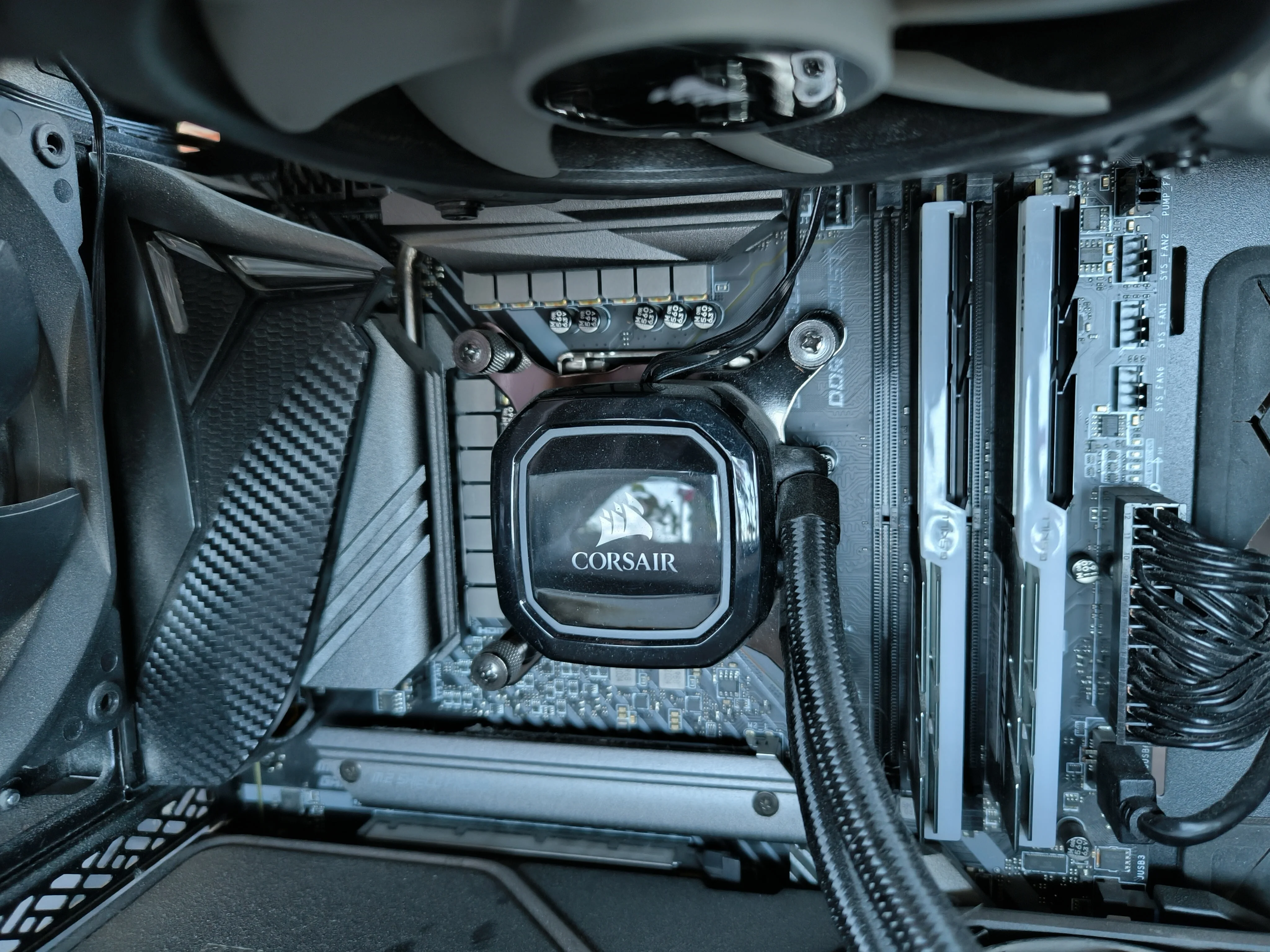 Sıvı metalin işlemciye zarar vermesi