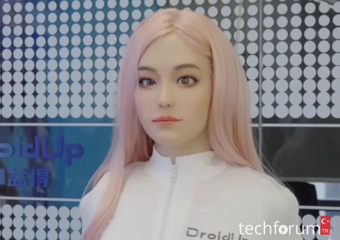 Karşınızda Çinli robotik firması DroidUp’ın son bombası: Moya.